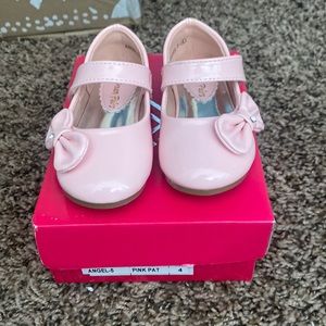 Dream Paris pink size 4 toddler dress shoe $10